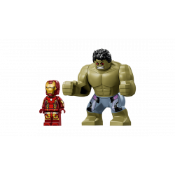 Lego 76343 Le combat légendaire entre Hulk