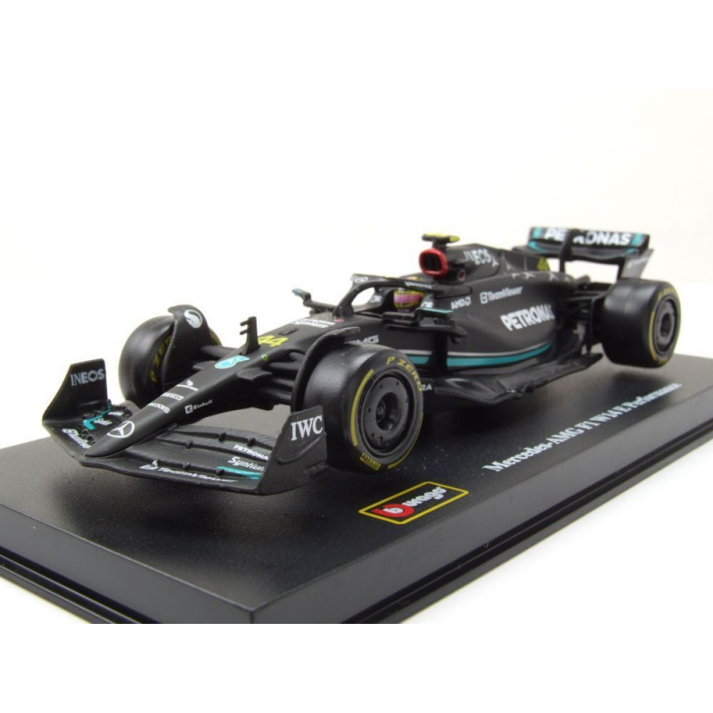 Burago 1 43 F1 Mercedes 2023 Russel