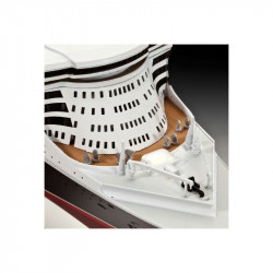 Revell 1 700 Queen Mary 2 Ocean Liner