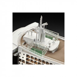Revell 1 700 Queen Mary 2 Ocean Liner