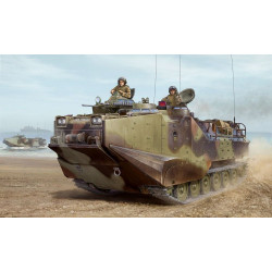 Hobby Boss 1 35  Assault Amphibious Vehicle