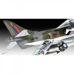 Revell 1 32 Harrier GR.1 50years